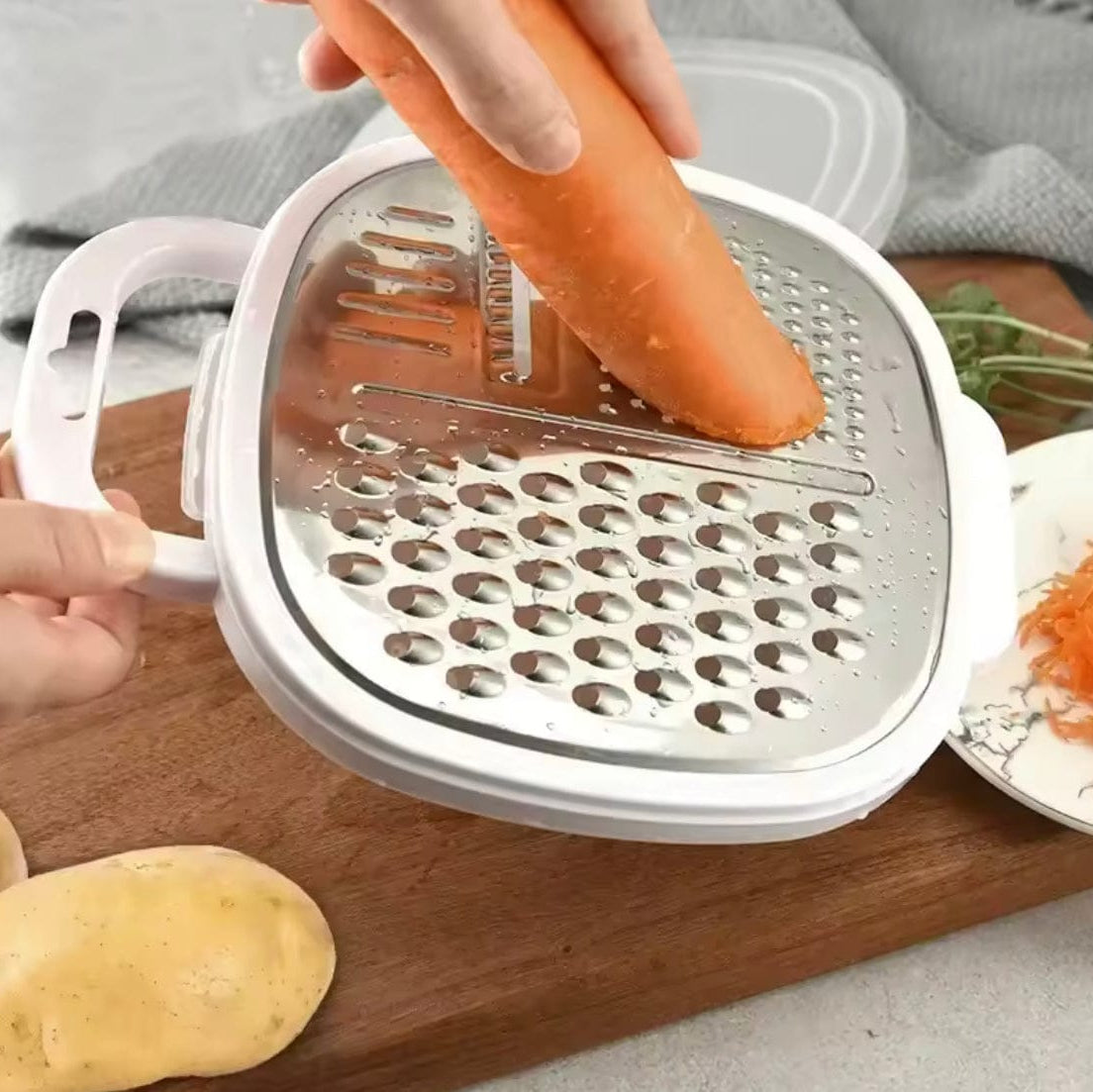 4-IN-1 MULTI GRATER | WITH CASE & PLASTIC COVER